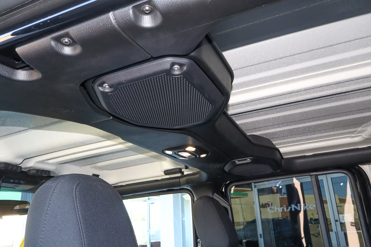Used 2023 Jeep Wrangler Unlimited AWD/4WD image 21