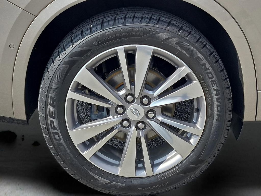 Used 2022 Cadillac XT6 Premium Luxury w/ Technology Package image 8