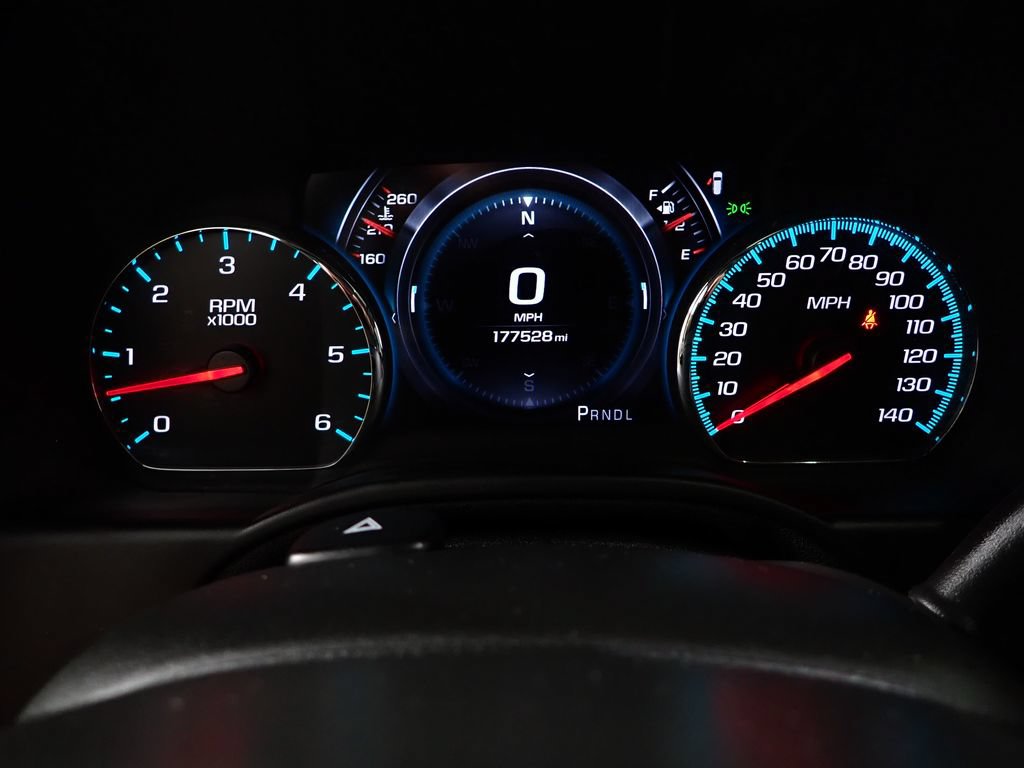 Used 2018 Chevrolet Tahoe Premier AWD/4WD image 31