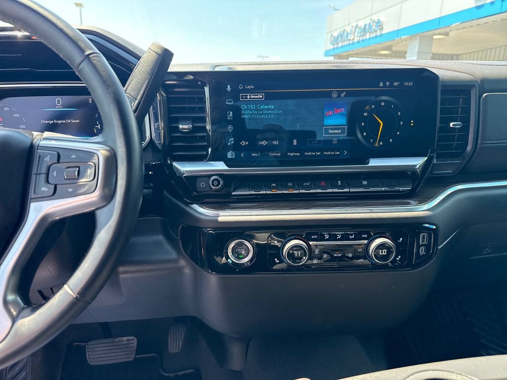 Used 2024 Chevrolet Silverado 1500 LT AWD/4WD image 21