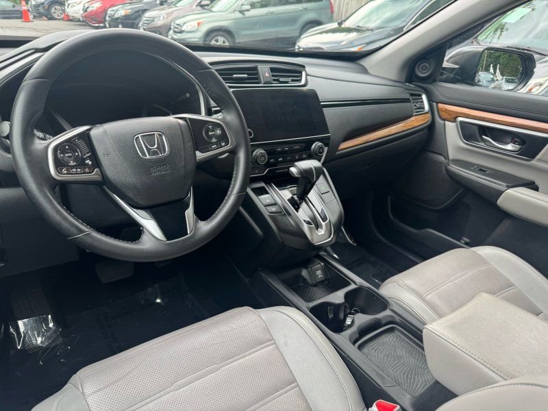 Used 2017 Honda CR-V Touring image 10