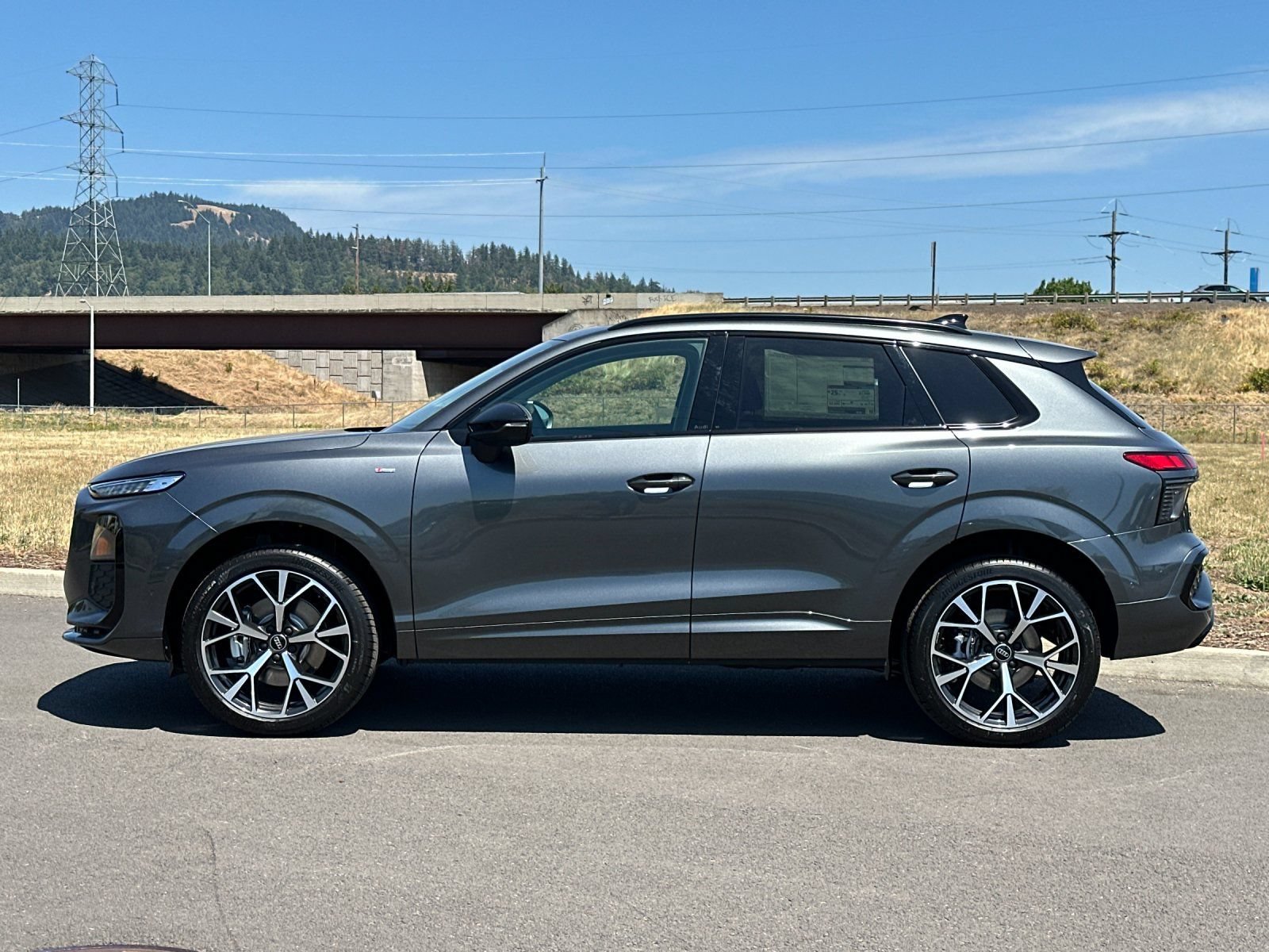 New 2026 Audi Q3 quattro 2.0T AWD/4WD image 6