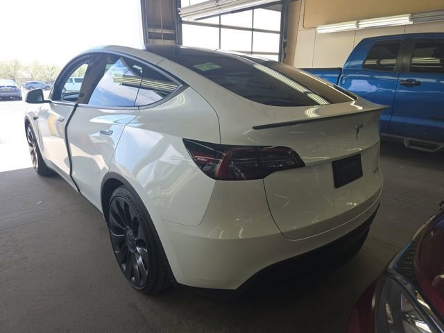 Used 2023 Tesla Model Y Performance AWD/4WD image 4