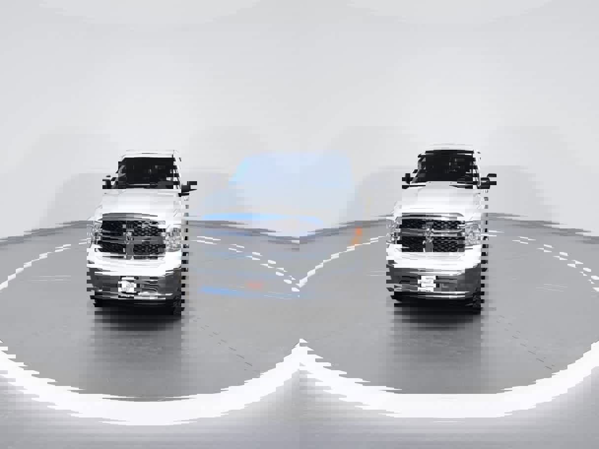 Used 2017 RAM 1500 Classic SLT image 3