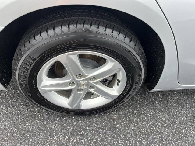 Used 2022 Chevrolet Malibu LS w/ Driver Confidence Package II image 30