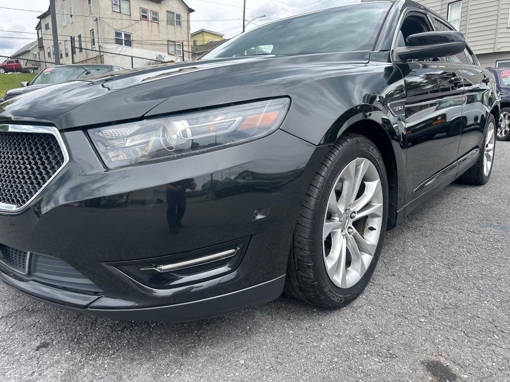 Used 2013 Ford Taurus SHO AWD/4WD image 13