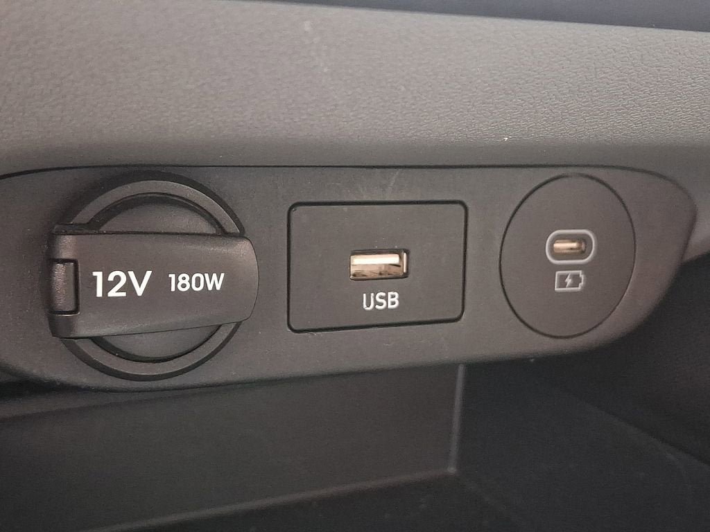 Used 2024 Hyundai Elantra SEL FWD image 26