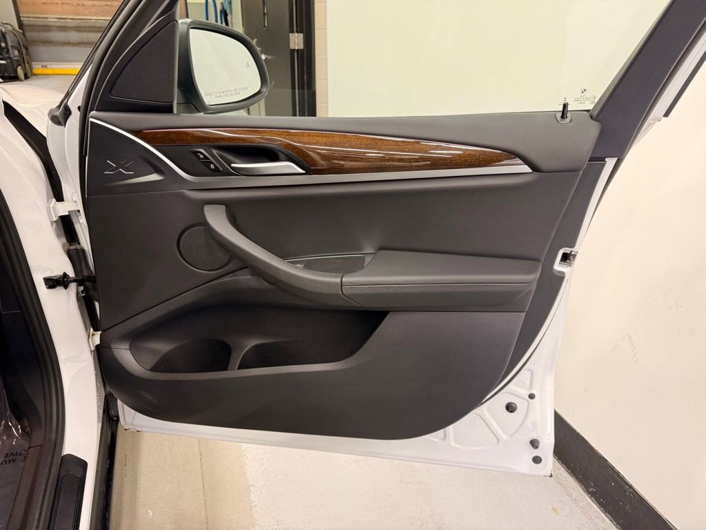 Used 2024 BMW X3 xDrive30i w/ Premium Package w/ZPA image 28