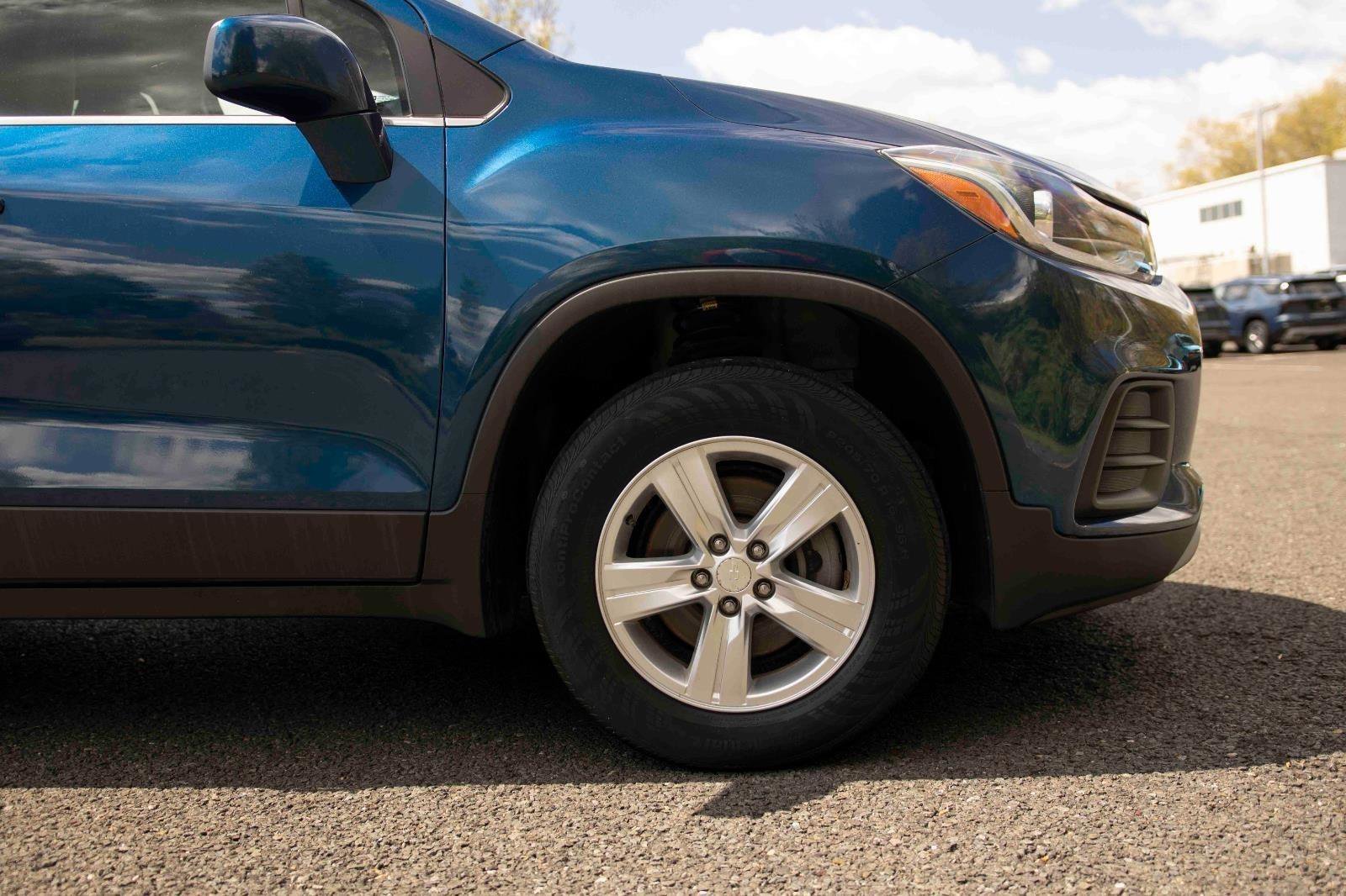Used 2019 Chevrolet Trax LT w/ Driver Confidence Package AWD/4WD image 24