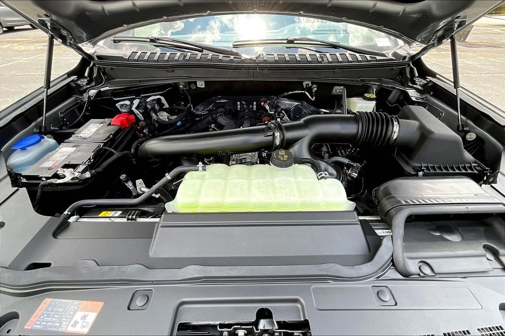 New 2024 Lincoln Navigator L Reserve AWD/4WD image 11