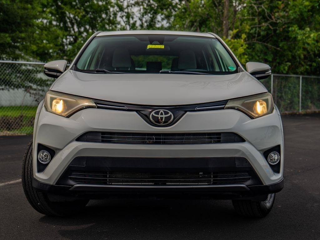 Used 2018 Toyota RAV4 XLE FWD image 7