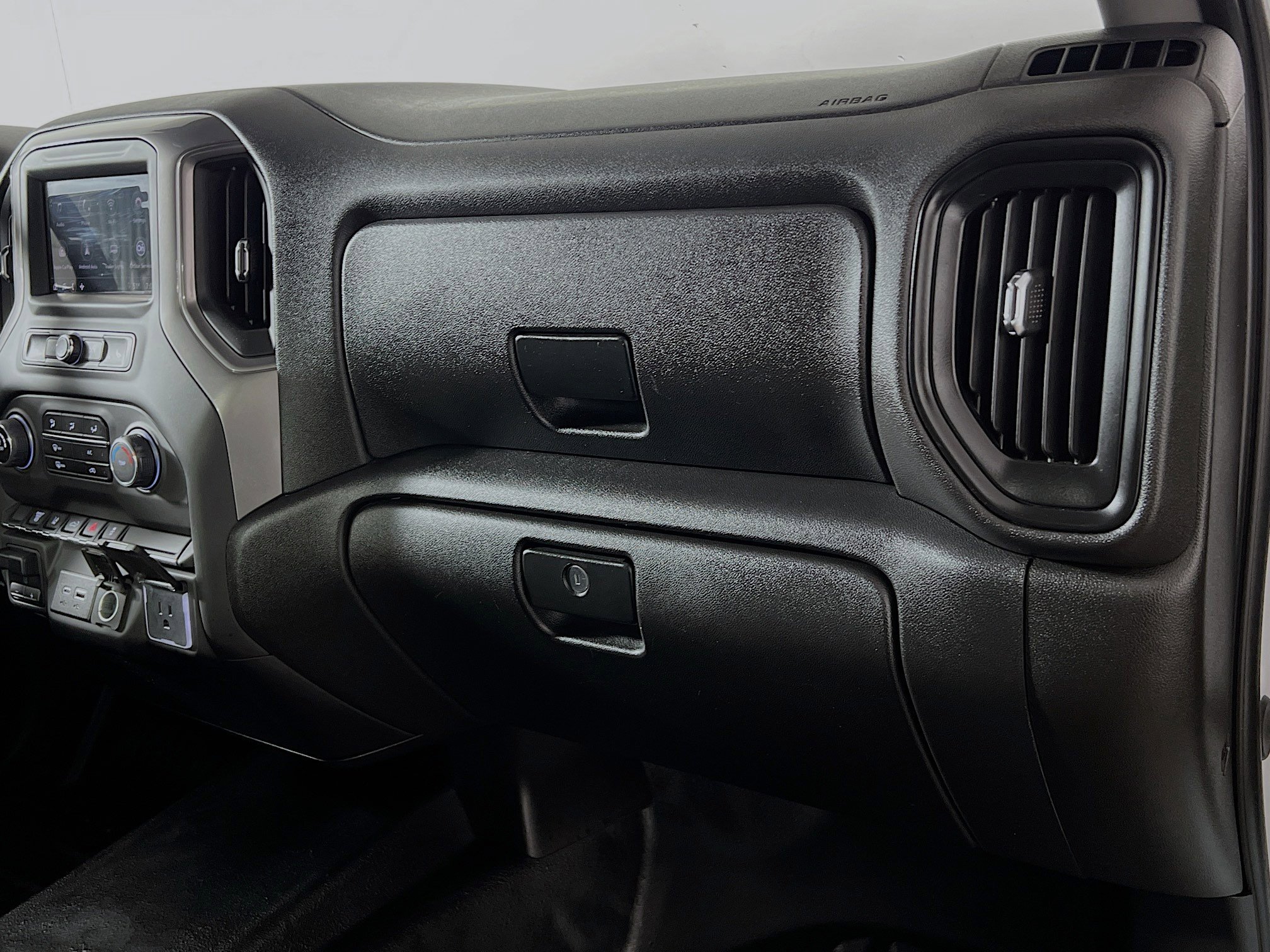 Used 2025 Chevrolet Silverado 3500 W/T image 34