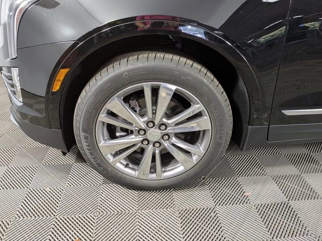 New 2025 Cadillac XT5 Premium Luxury w/ LPO, Floor Liner Package AWD/4WD image 35