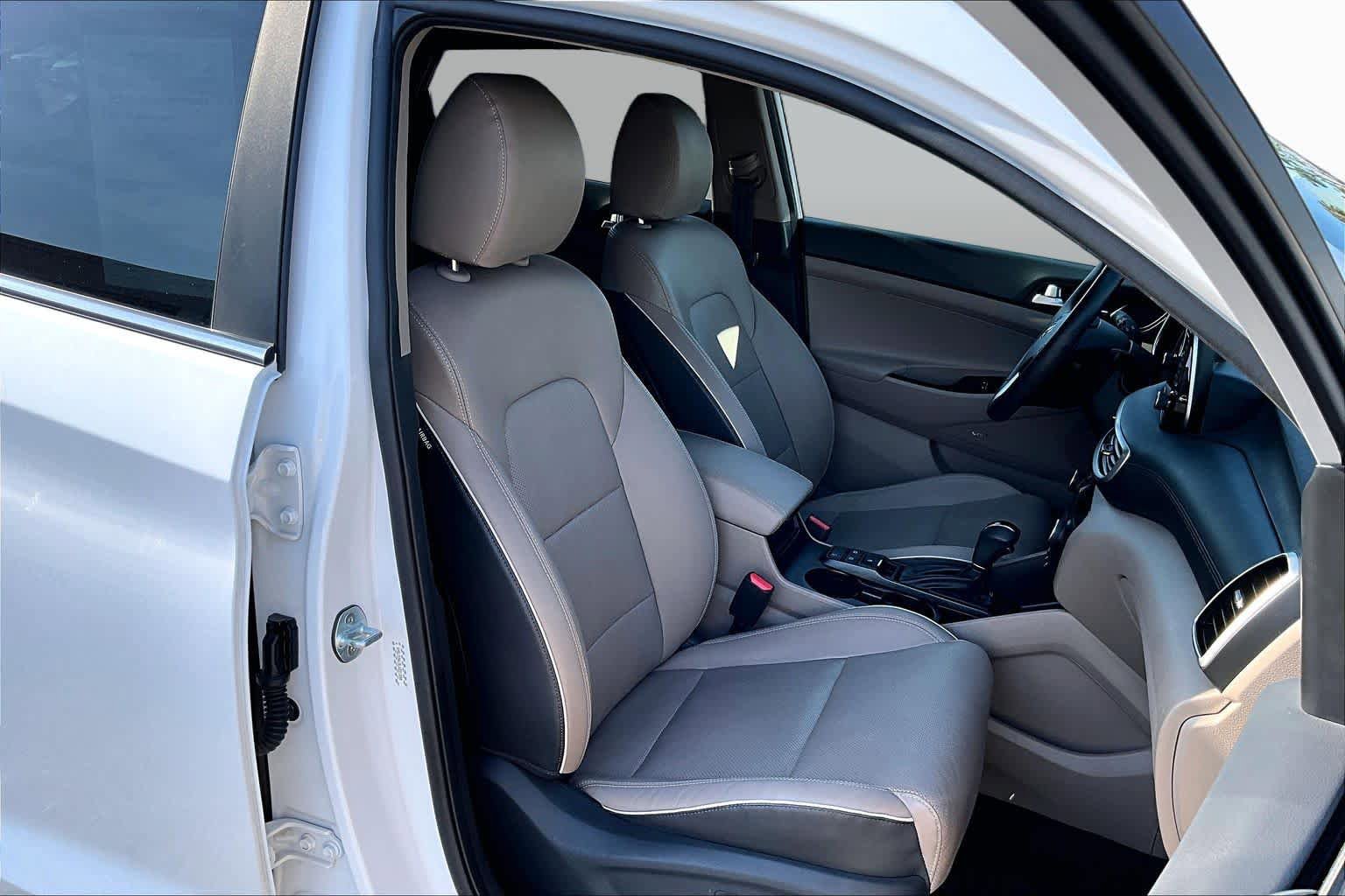 Used 2020 Hyundai Tucson Ultimate w/ Cargo Package FWD image 8