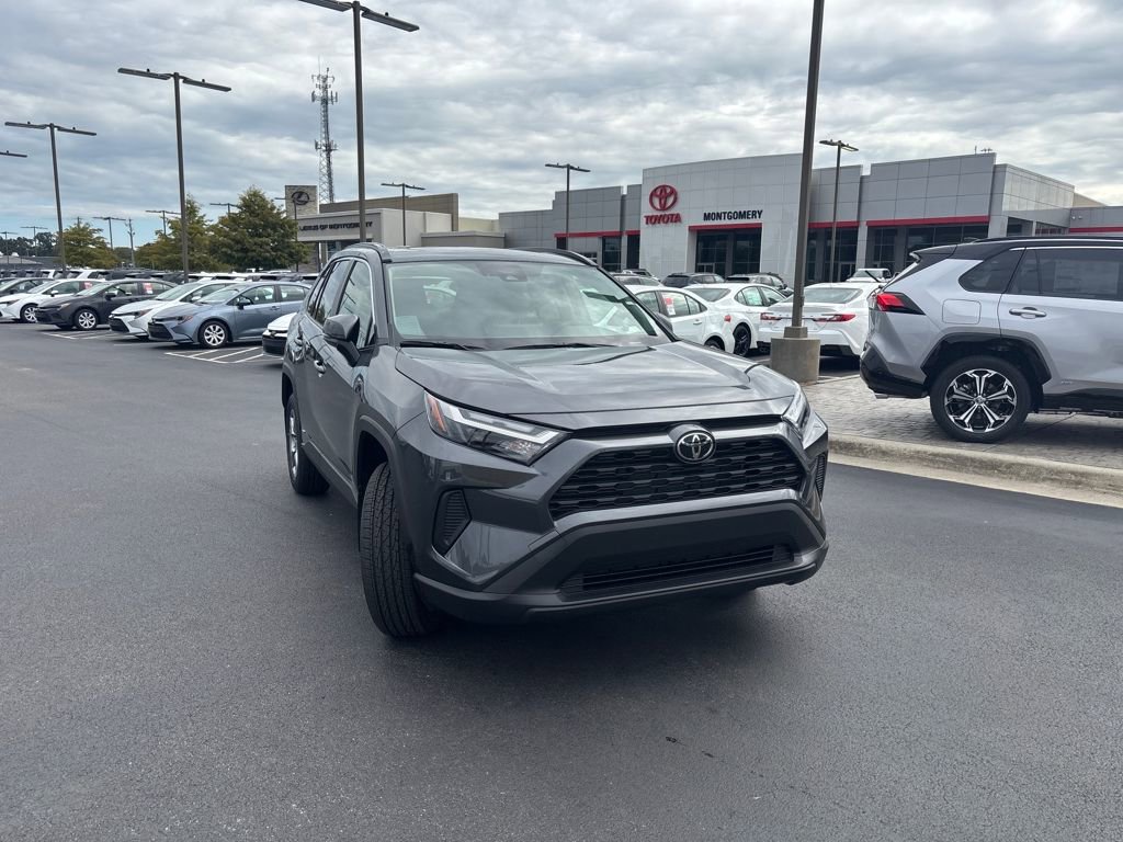 New 2025 Toyota RAV4 XLE image 7