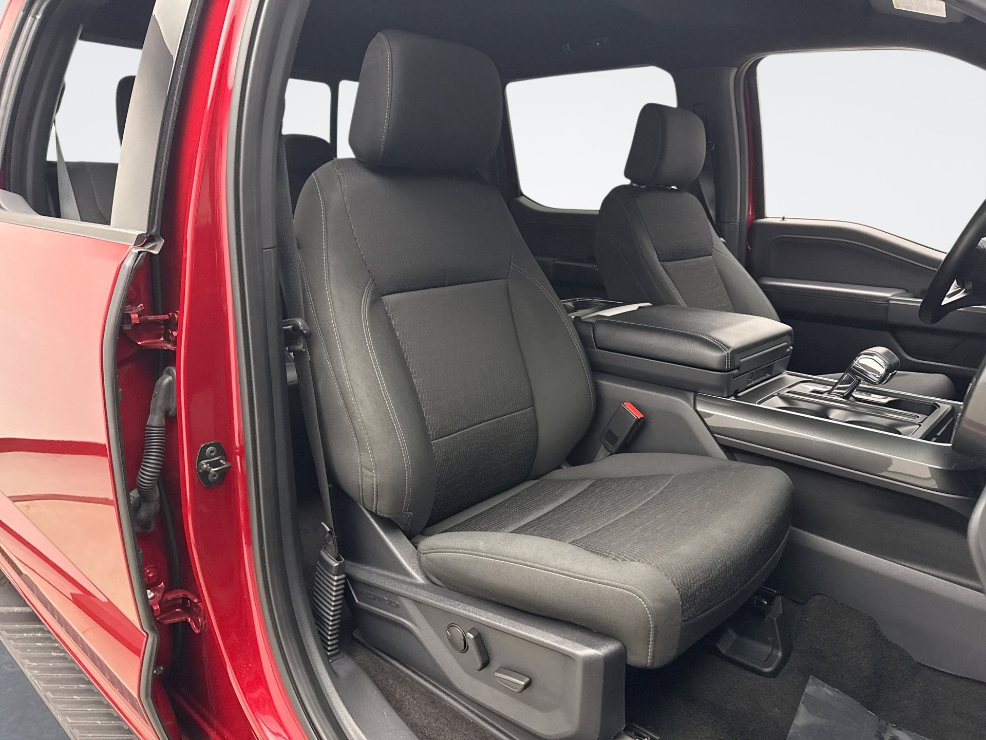 Used 2022 Ford F150 XLT w/ Equipment Group 302A High image 17