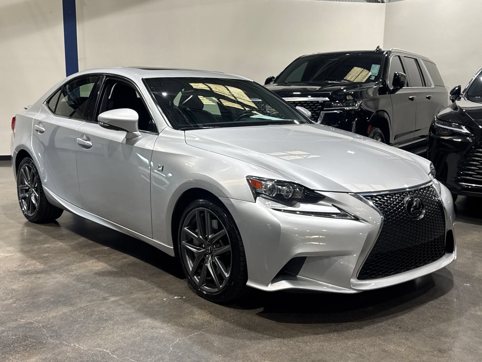 Used 2015 Lexus IS 350 w/ F-Sport Package RWD image 4