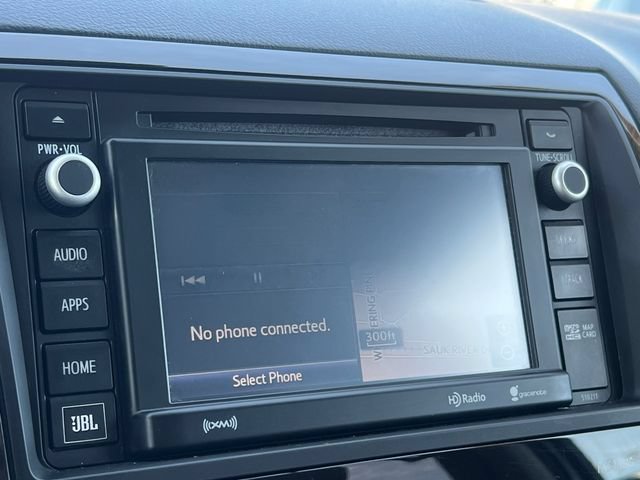 Used 2018 Toyota Sequoia Platinum AWD/4WD image 25