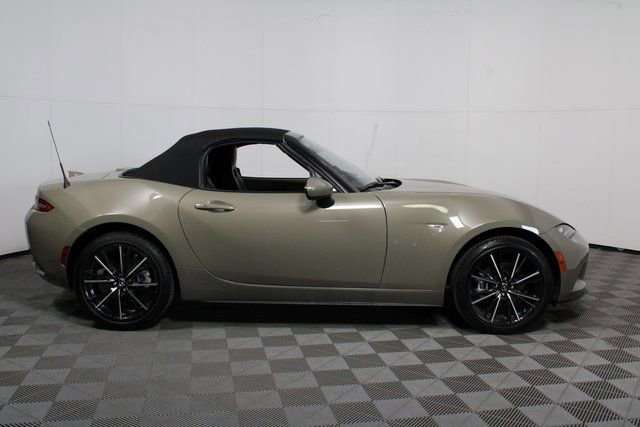 Used 2024 MAZDA MX-5 Miata Grand Touring image 8