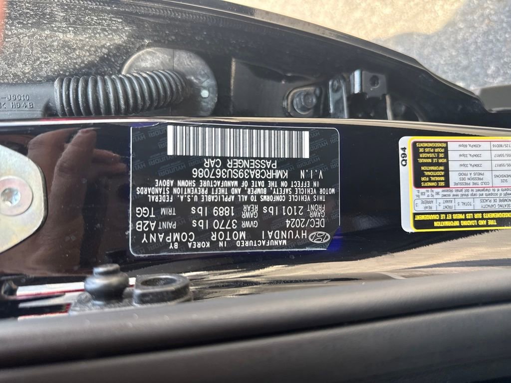 Used 2025 Hyundai Venue SEL image 33