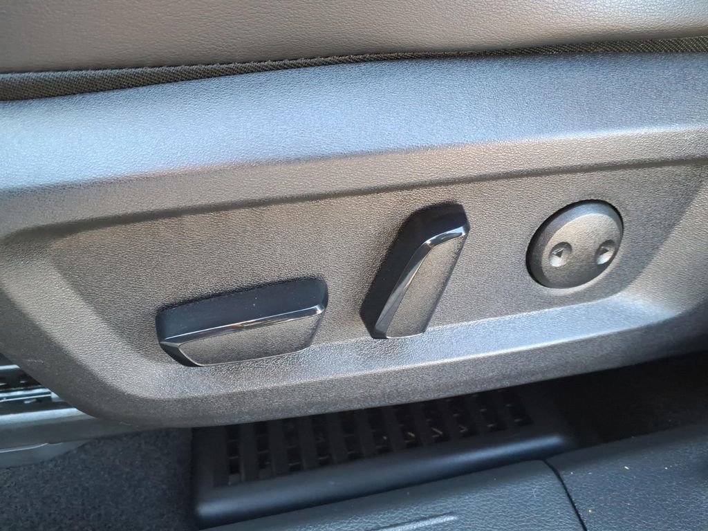 Certified 2023 Nissan Rogue Platinum w/ Platinum Premium Package image 13