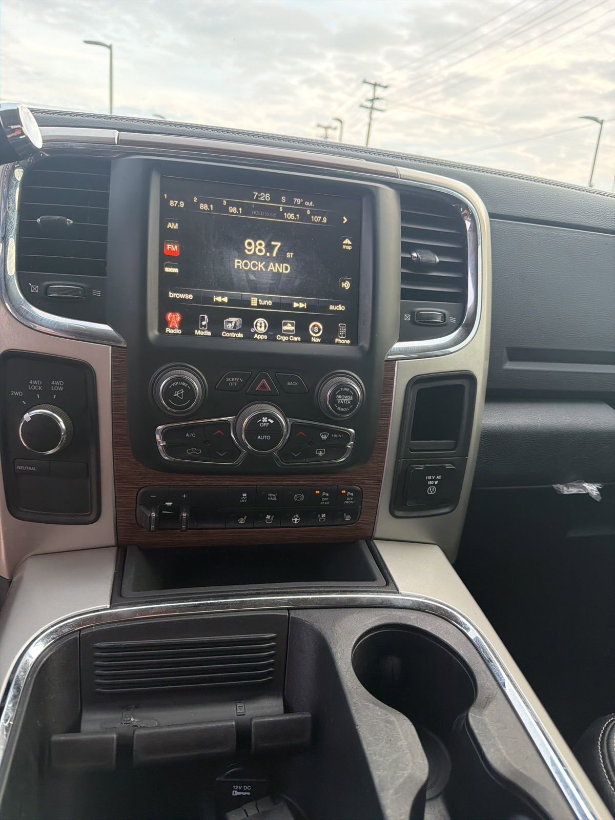 Used 2017 RAM 3500 Laramie AWD/4WD image 12