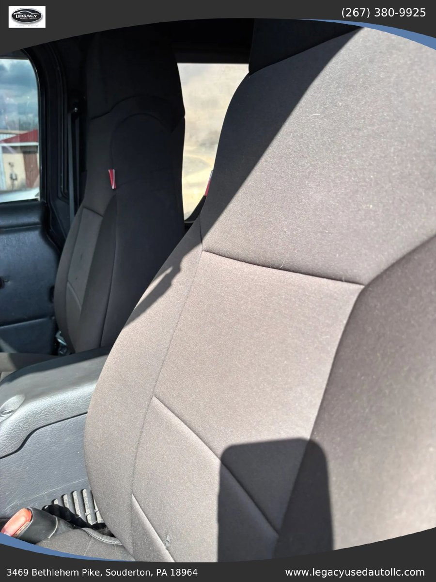 Used 2006 Jeep Wrangler X image 18