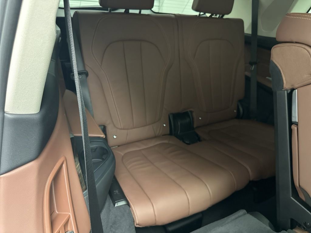 Used 2020 BMW X7 xDrive40i w/ Luxury Seating Package image 12