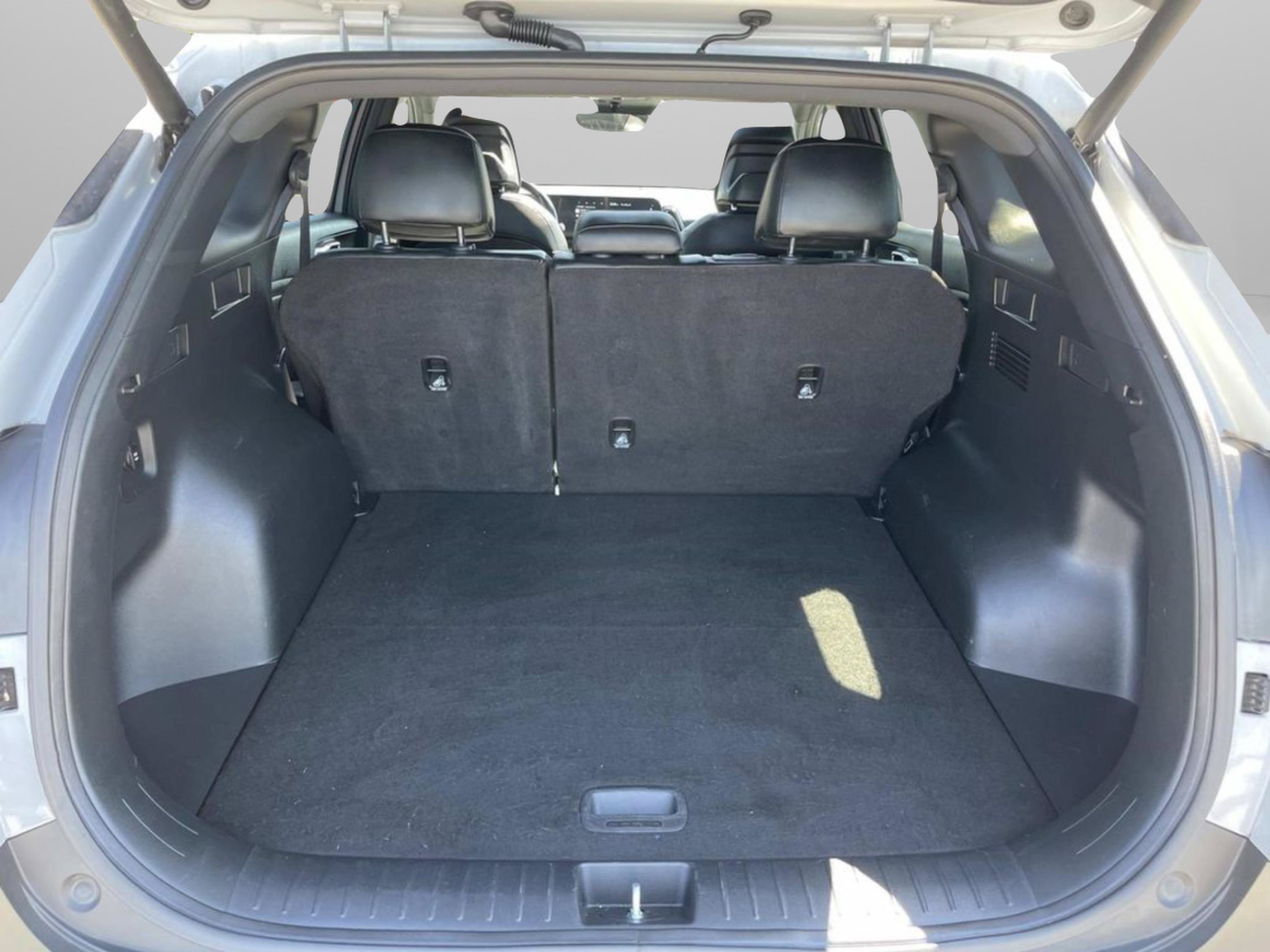 Used 2023 Kia Sportage X-Line w/ X-Line Premium Package AWD/4WD image 13
