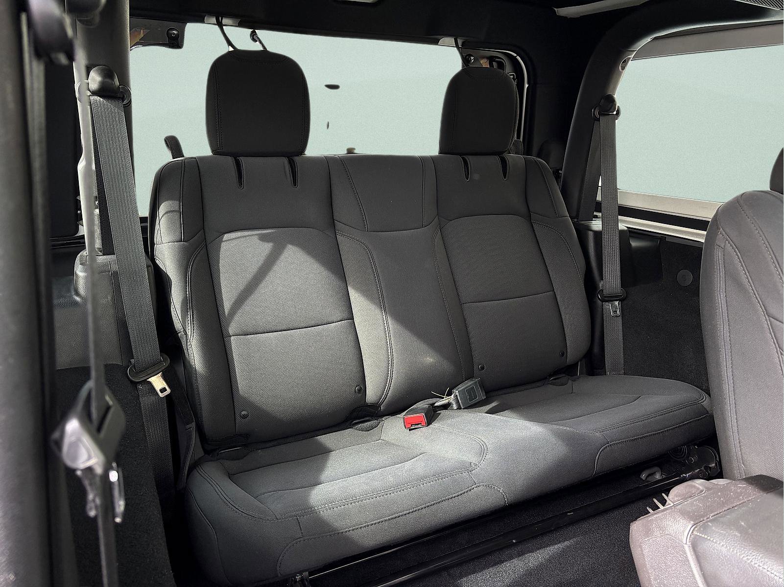 Used 2019 Jeep Wrangler Sport image 19