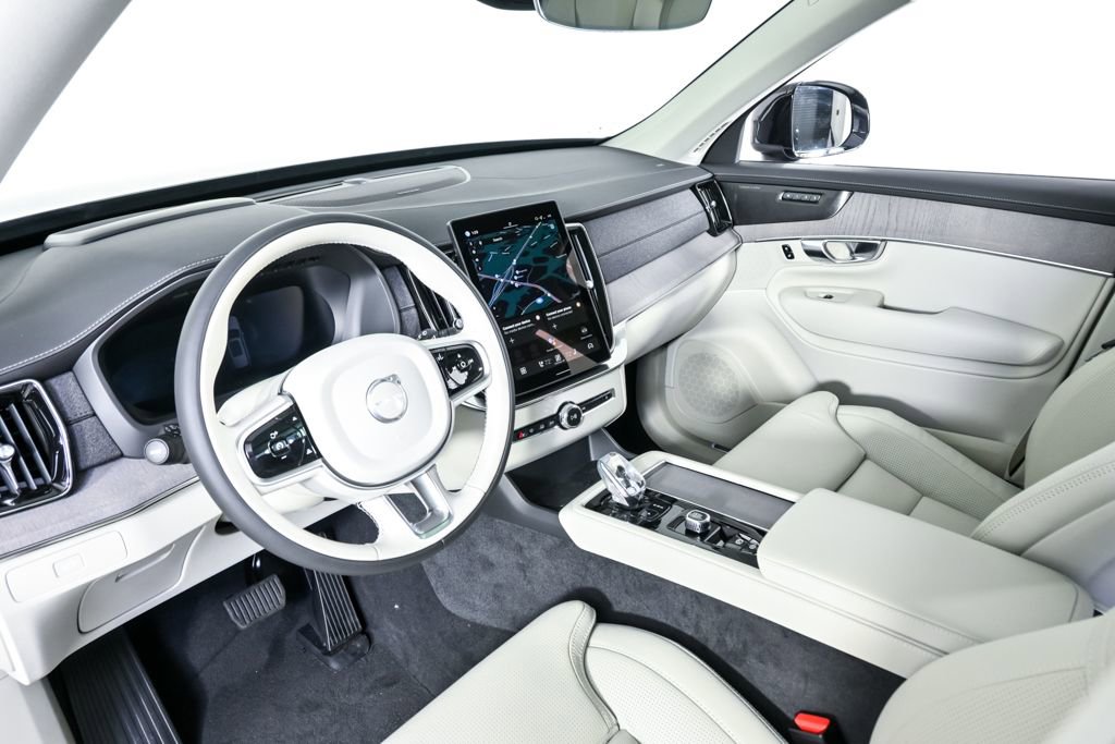 New 2026 Volvo XC90 B6 Ultra w/ Protection Package Premier AWD/4WD image 4