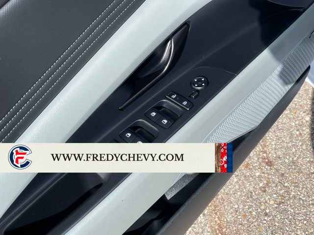 Used 2025 Hyundai Elantra Limited FWD image 11