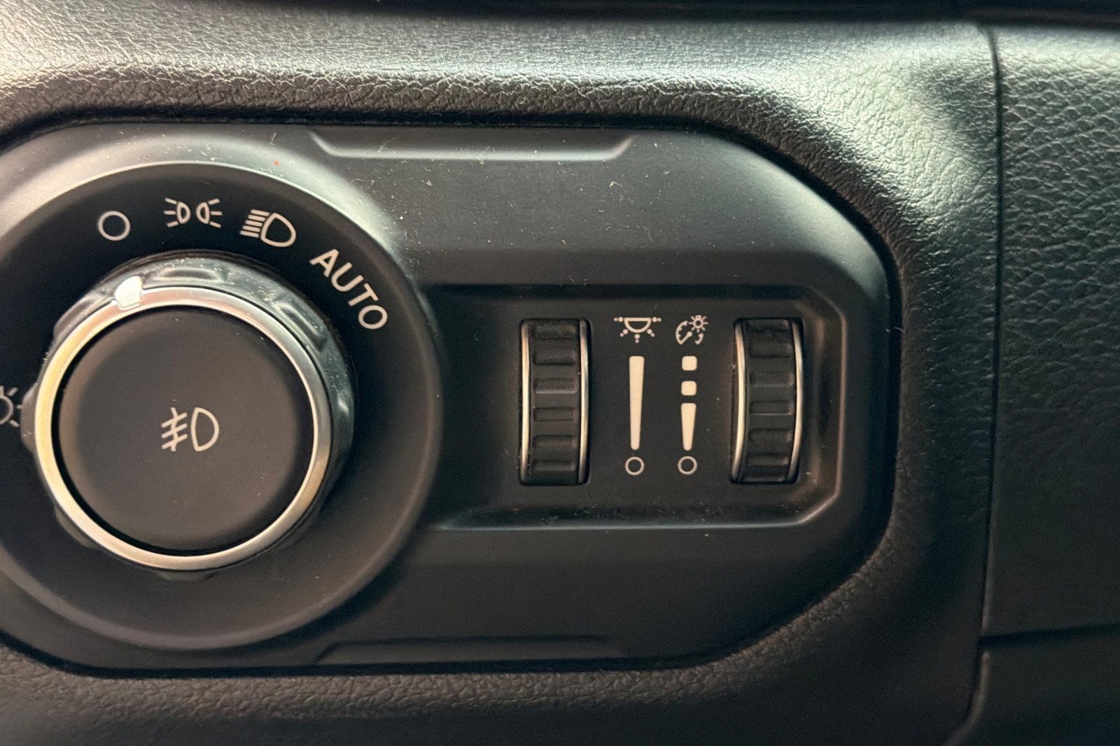 Used 2021 Jeep Wrangler Unlimited Sport image 35