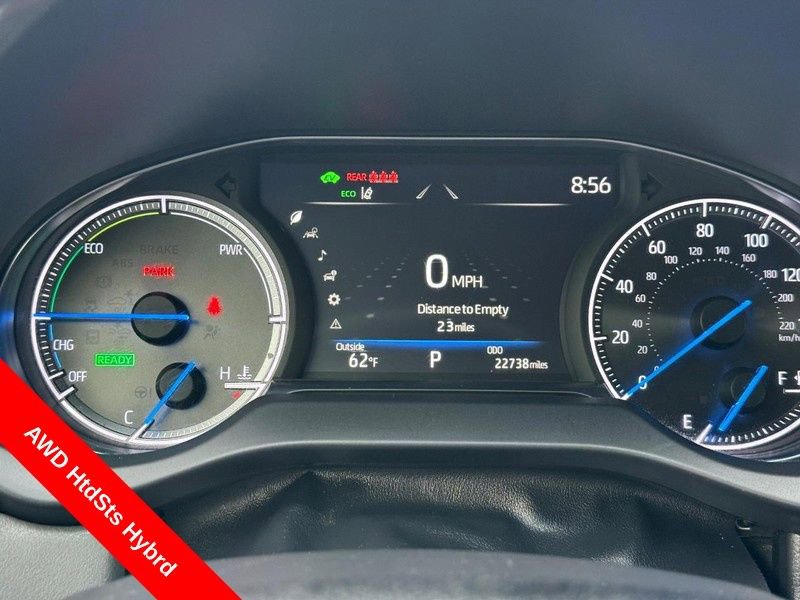 Used 2022 Toyota Venza XLE image 22