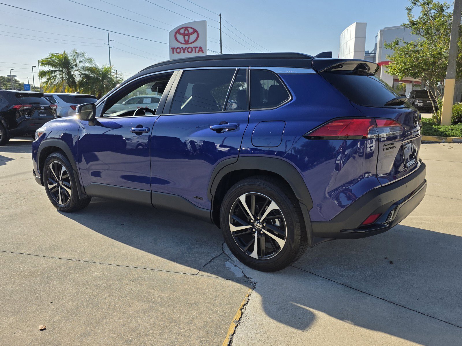 Used 2024 Toyota Corolla Cross S w/ Convenience Package AWD/4WD image 4