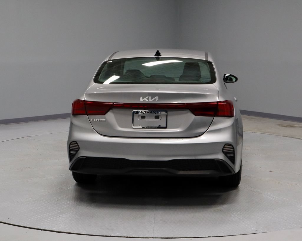 Used 2024 Kia Forte LXS FWD image 10