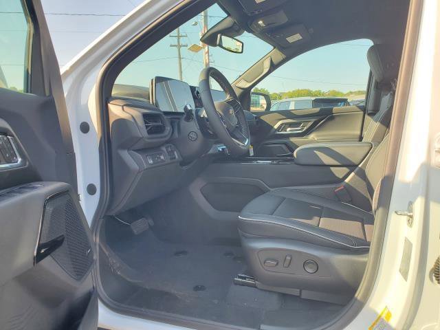 New 2025 Chevrolet Silverado EV LT AWD/4WD image 8
