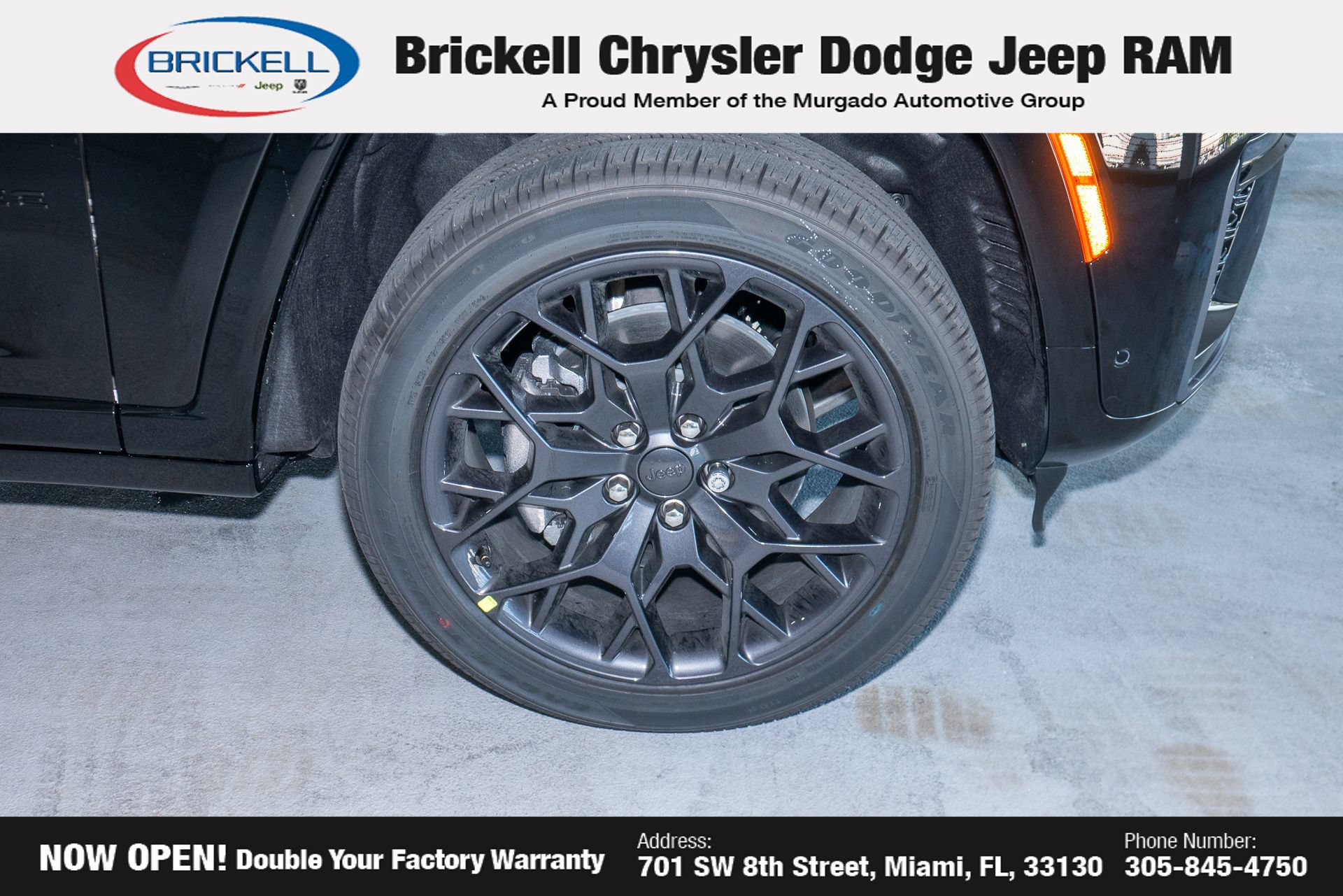 New 2026 Jeep Grand Cherokee L Summit w/ Obsidian Package AWD/4WD image 39