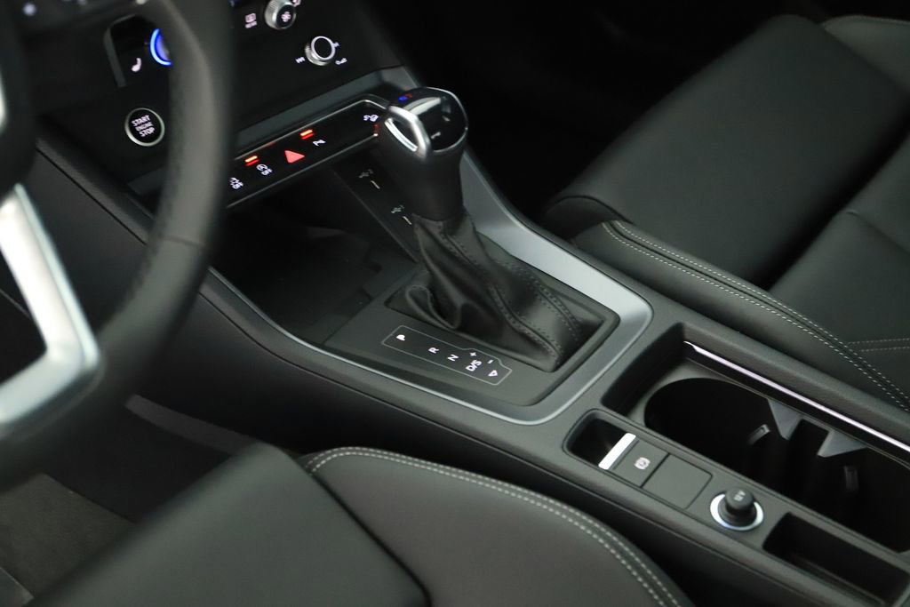 New 2025 Audi Q3 2.0T Premium image 18