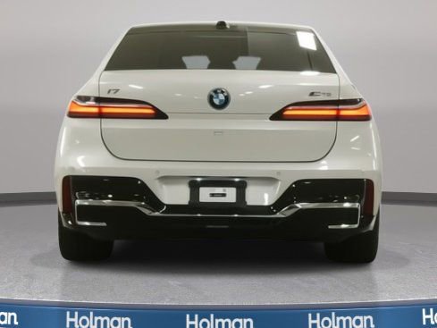 Certified 2024 BMW i7 M70 image 7