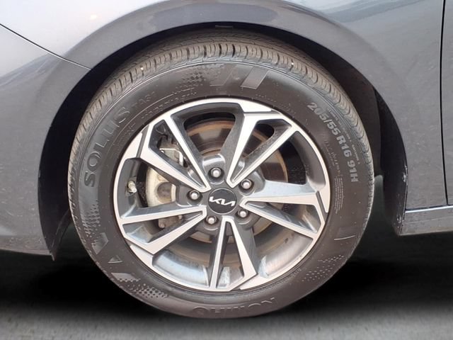 Used 2023 Kia Forte LXS w/ LXS Technology Package FWD image 10