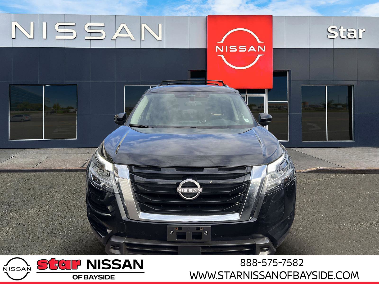 Certified 2022 Nissan Pathfinder SV w/ SV Premium Package image 2