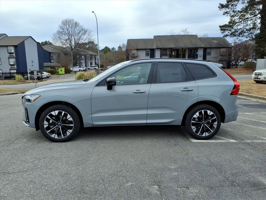 New 2026 Volvo XC60 B5 Plus w/ Protection Package Premier AWD/4WD image 8