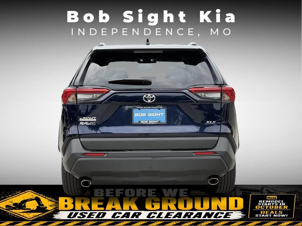 Used 2025 Toyota RAV4 XLE FWD image 12