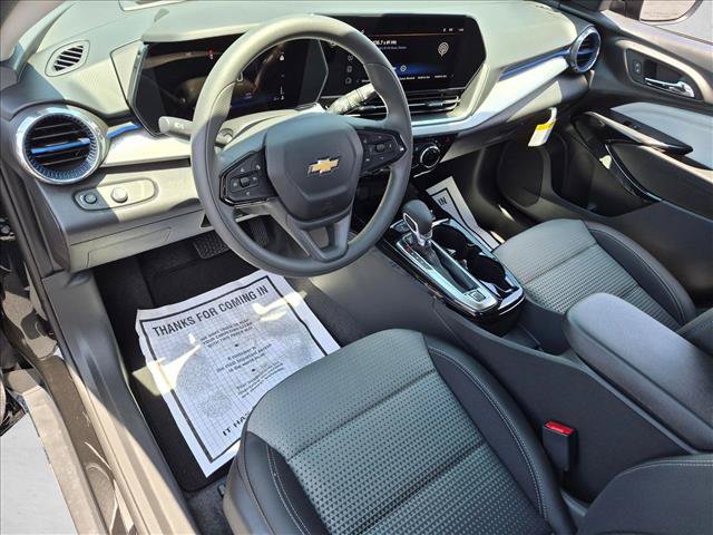 New 2026 Chevrolet Trax LT FWD image 3