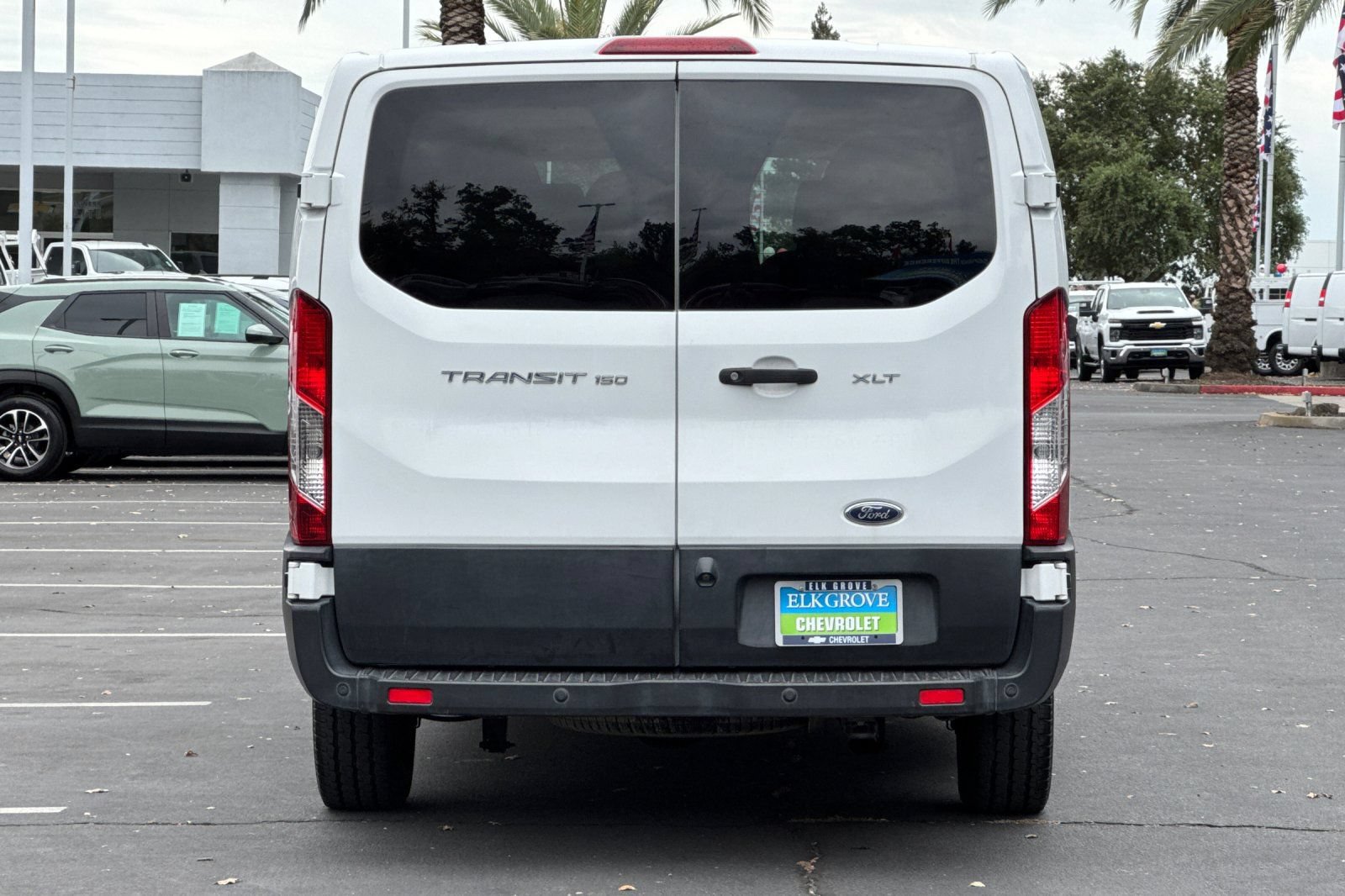Used 2019 Ford Transit 150 XLT RWD image 4