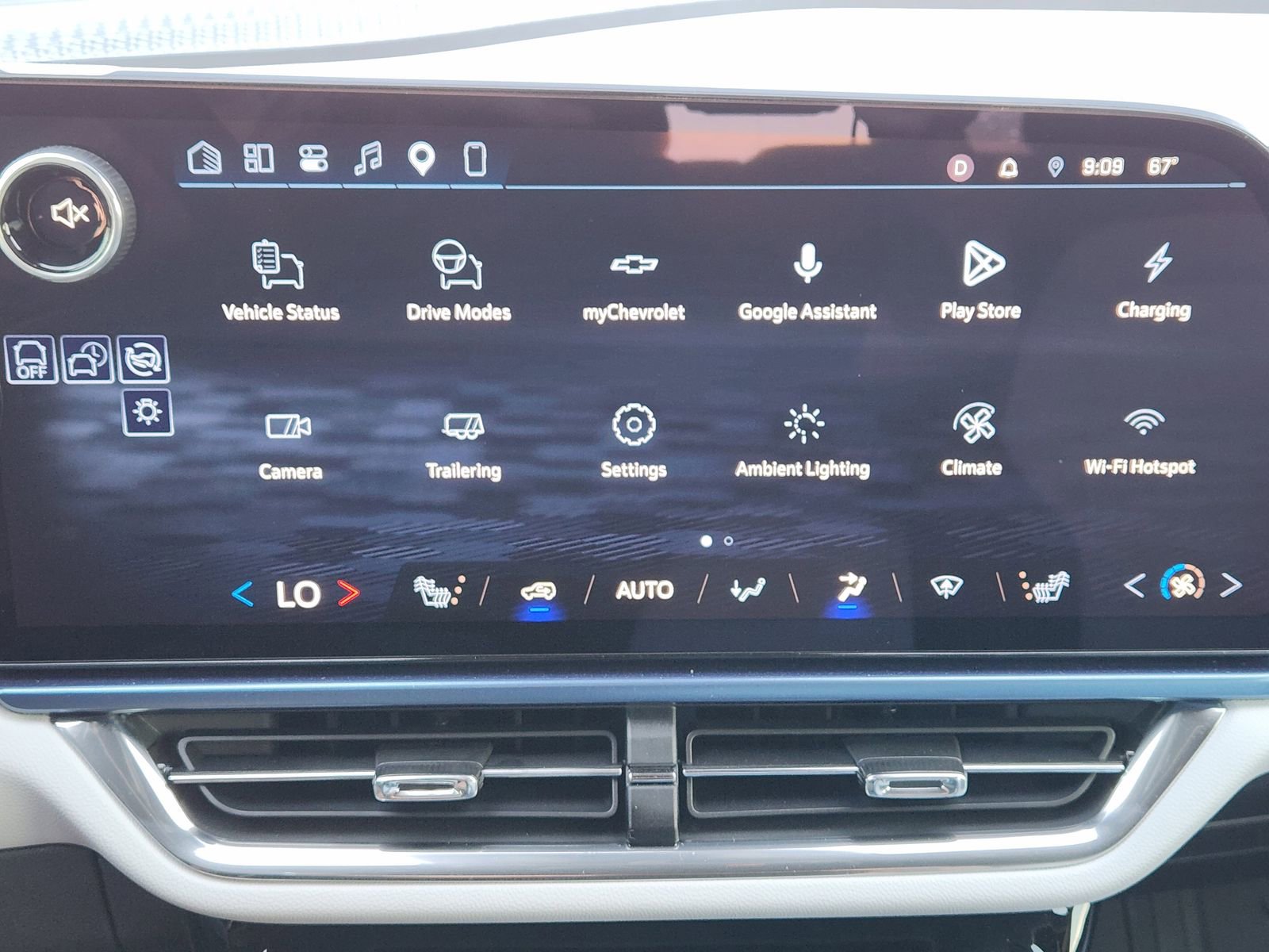 Used 2026 Chevrolet Equinox EV LT AWD/4WD image 17