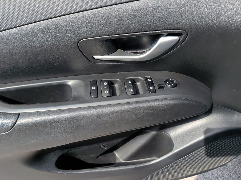 Used 2023 Hyundai Santa Cruz SEL w/ Activity Package FWD image 11