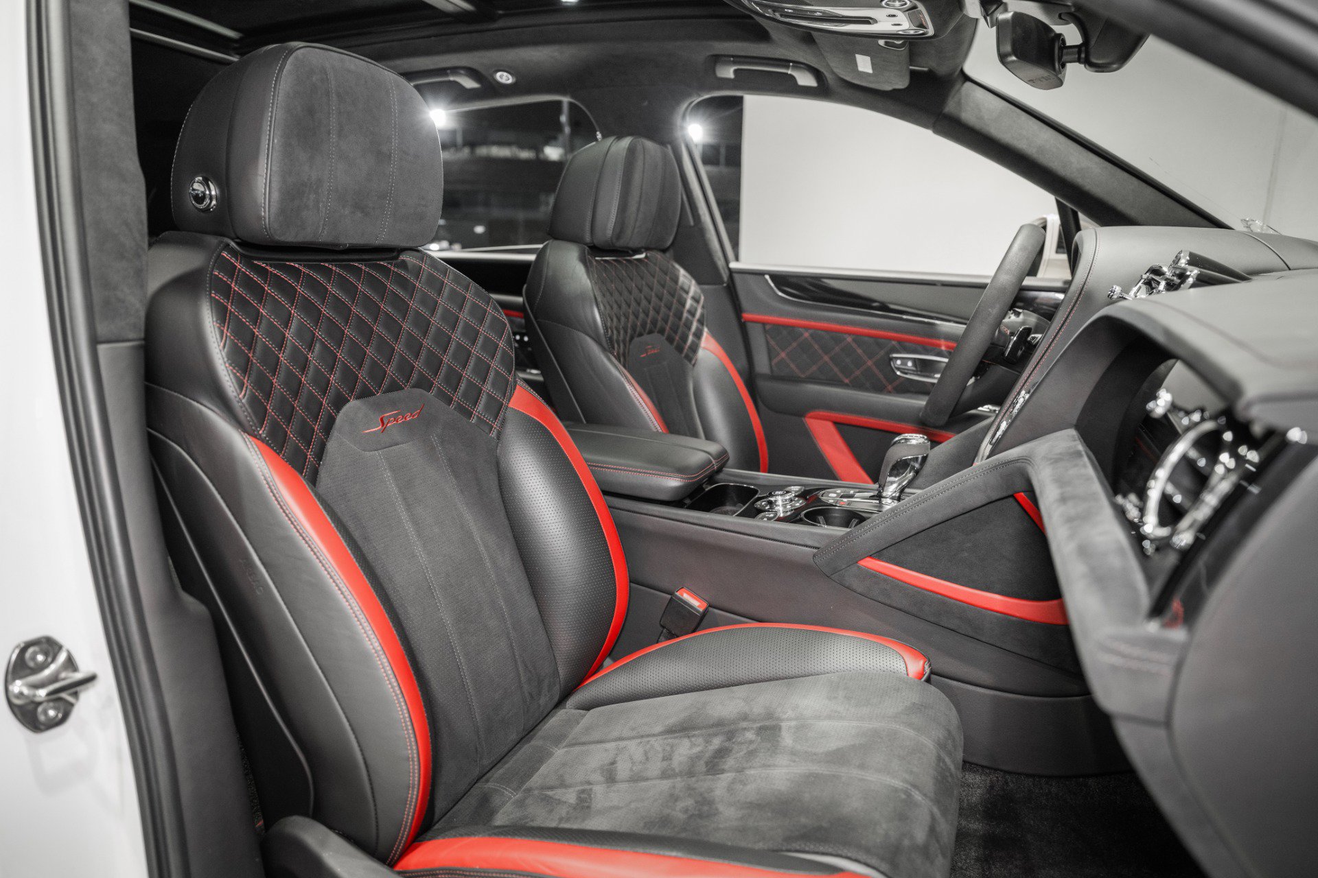 Used 2021 Bentley Bentayga Speed image 27