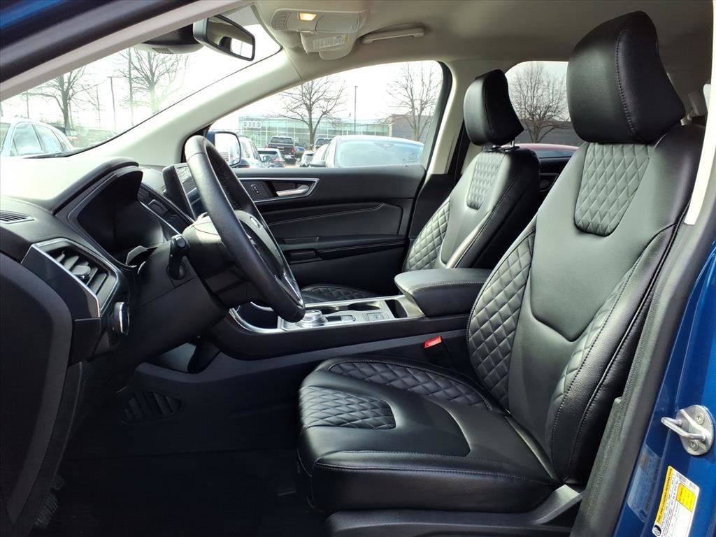 Used 2024 Ford Edge Titanium image 11